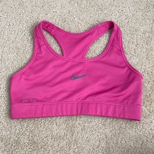 pink nike sports bra